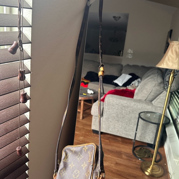 Mini Danube Loui Vuitton Crossbody Bag - Picture 2 of 12